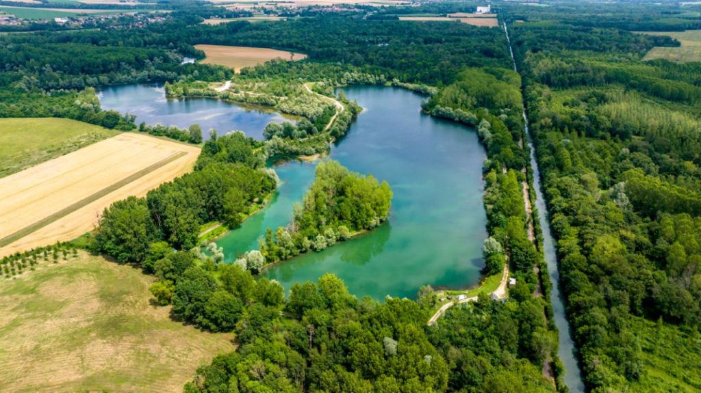 Berniere Carp Lakes in France