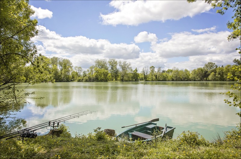 all inclusive carp fishing trip in France